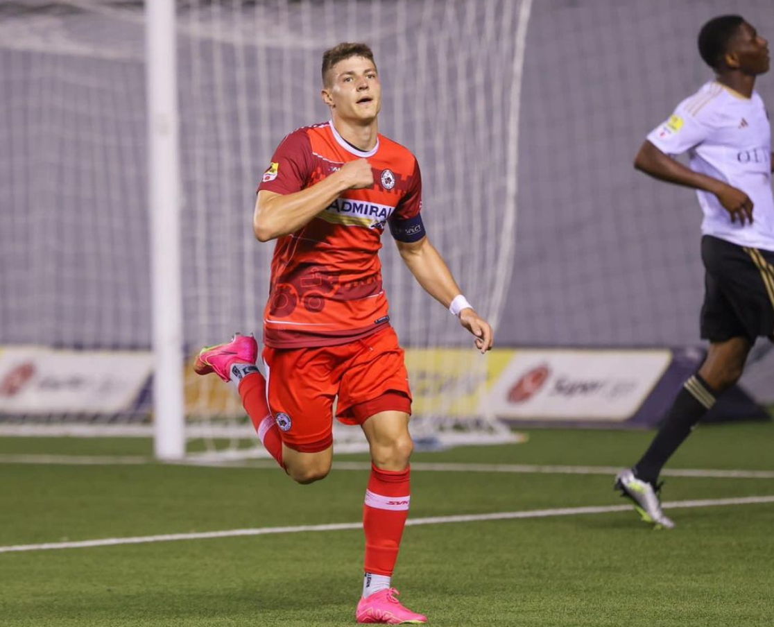 NG娱乐-包含莱万多夫斯基迎来七赛季高光表现，澳大利亚队球迷沸腾！的词条